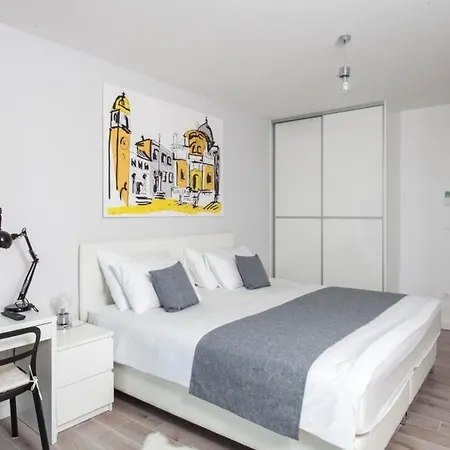 Dupcic - Five-bedroom With Private Pool And Sea View Daire