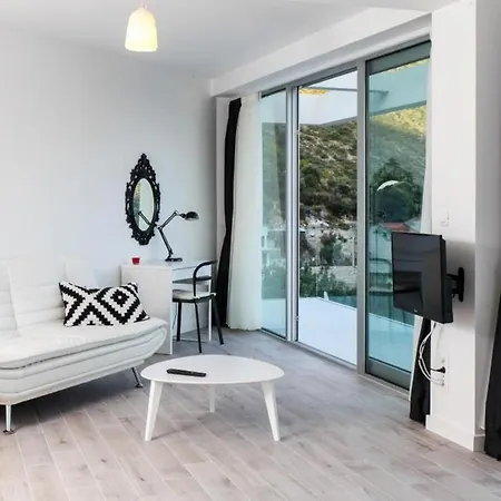 Dupcic - Five-bedroom With Private Pool And Sea View *